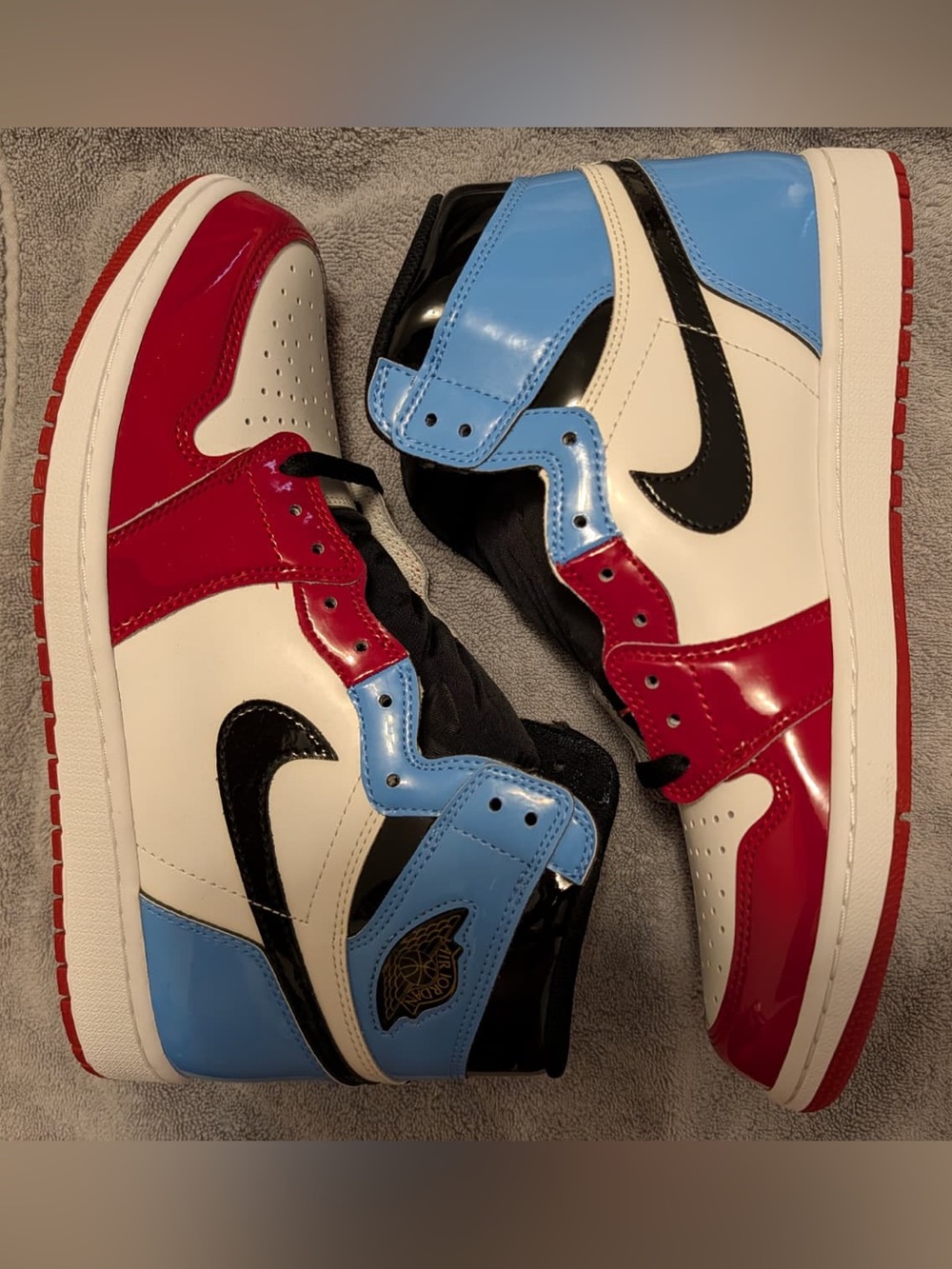 Nike Air Jordan 1 Retro High OG "Fearless" (Style Code: CK5666-100)
